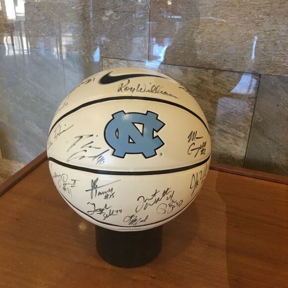 Nike 2 Tone UNC North Carolina Tar Heels  🏀 Basketball Work Out Gym Shorts XL - Picture 2 of 10